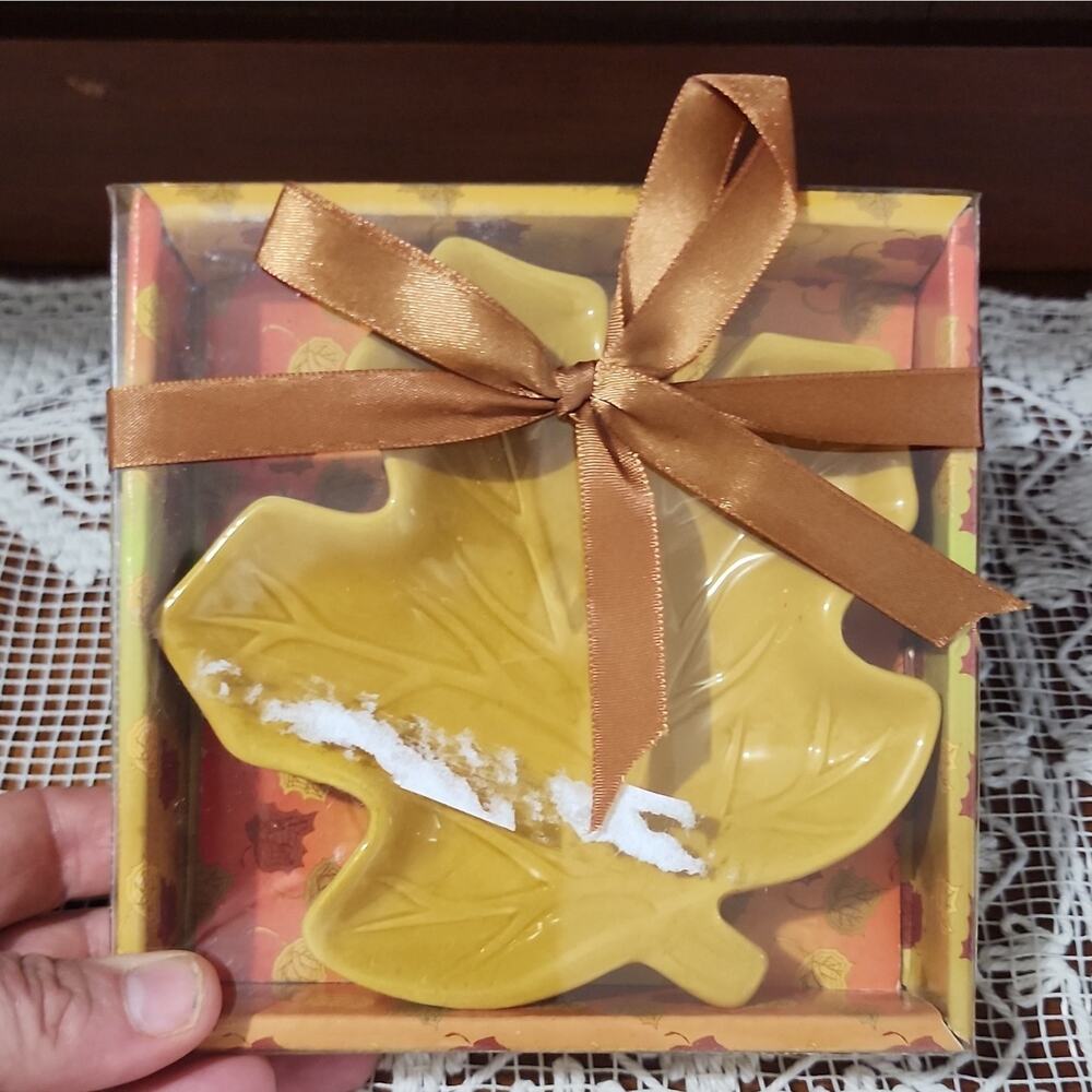 Leaf-Shaped Yellow Ceramic Candy Dish Autumn Theme Gift Boxed